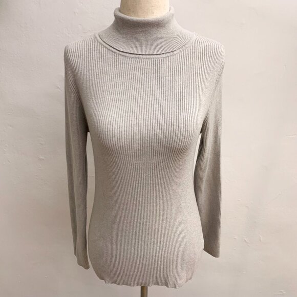 Express Ribbed Gray Turtleneck Size Large - Picture 1 of 8